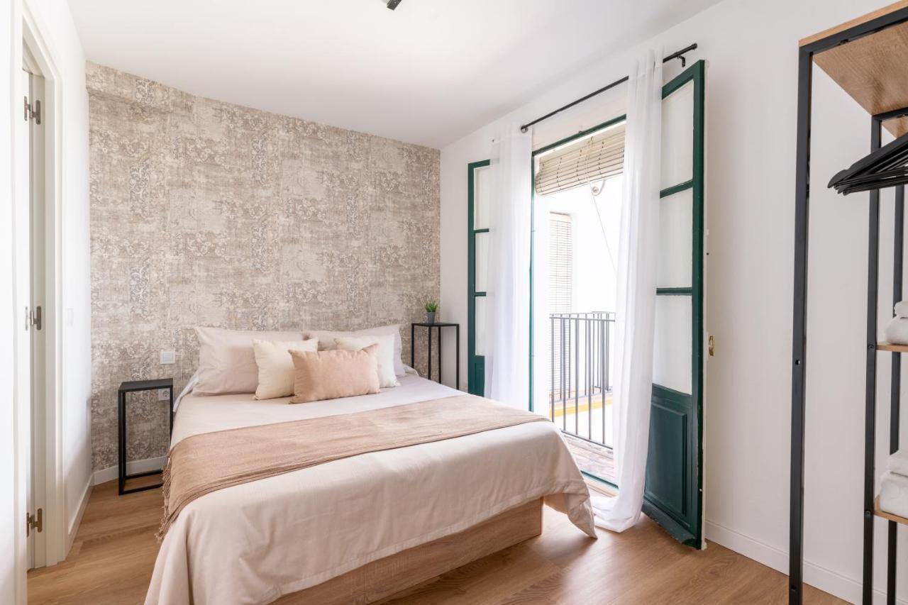 Bt Alfalfa Excelente Ubicacion Ideal Para Parejas Sevilla Buitenkant foto